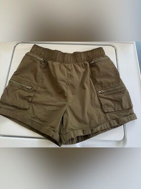 Monserrat Outdoor Project Women's Olive Cargo Shorts with Zip Pockets
